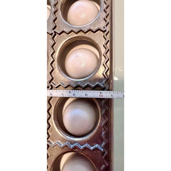 VTG Ravioli Plate #512-A Vitantonio Mfg. Co Eastlake OH Sturdy Vtg Ravioli Press - Picture 8 of 8